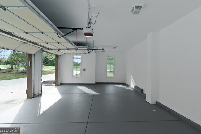 Building Photo - 6048 Golf View Crossing