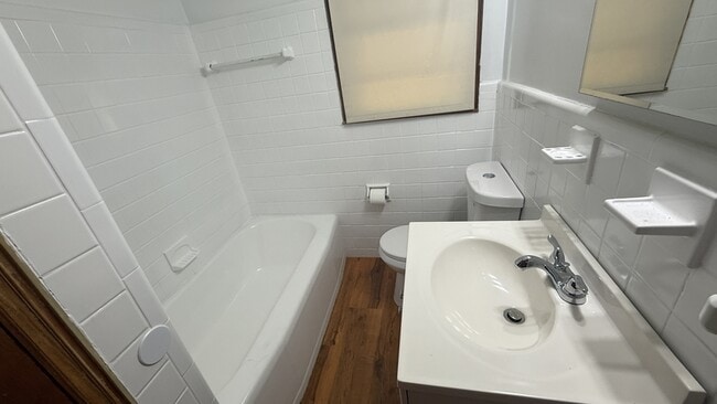 Building Photo - 249 Wayne Ave