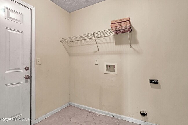 Building Photo - 11349 Blossom Ridge Dr