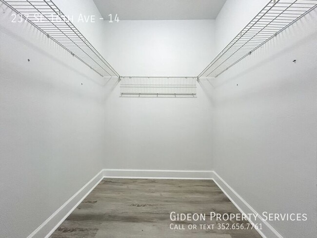 Building Photo - 237 SE 16th Ave