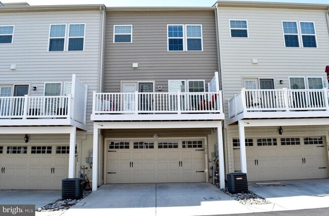Building Photo - 7430 Rigby Pl