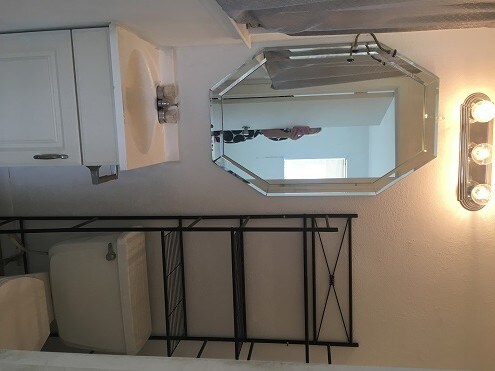 Building Photo - 1510 Crockett Cir