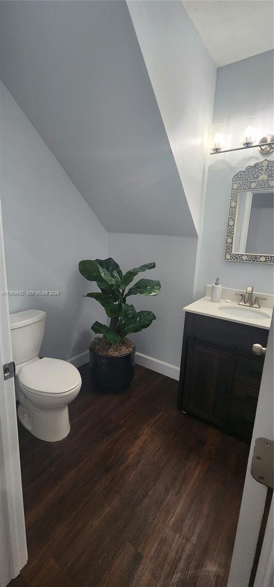 Building Photo - 833 Vista Meadows Dr