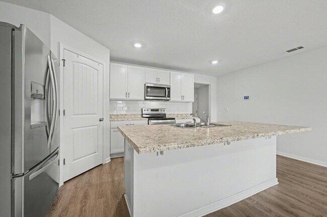 Building Photo - 3277 Chapelwood Dr