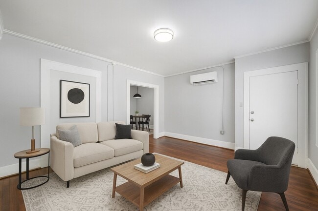 Building Photo - 2411 Dunlavy St