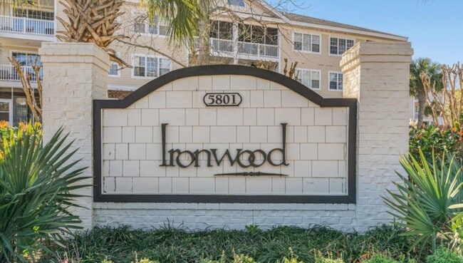 Building Photo - 5801 Oyster Catcher Dr