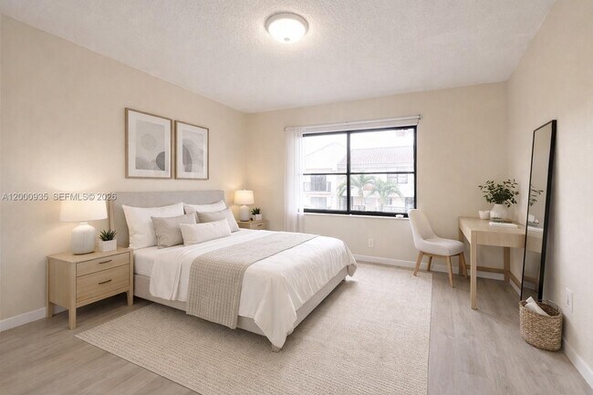 Building Photo - 5575 W 26th Ct