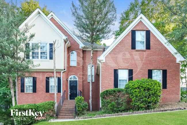 Building Photo - 1310 Invermere Dr SE