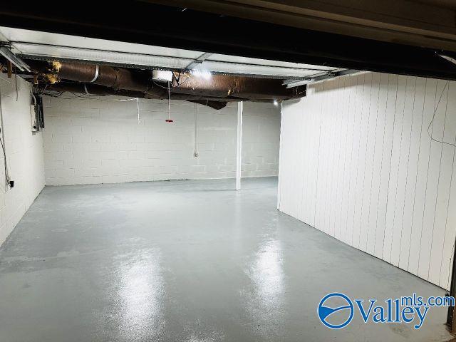 Building Photo - 4006 Devon St SE