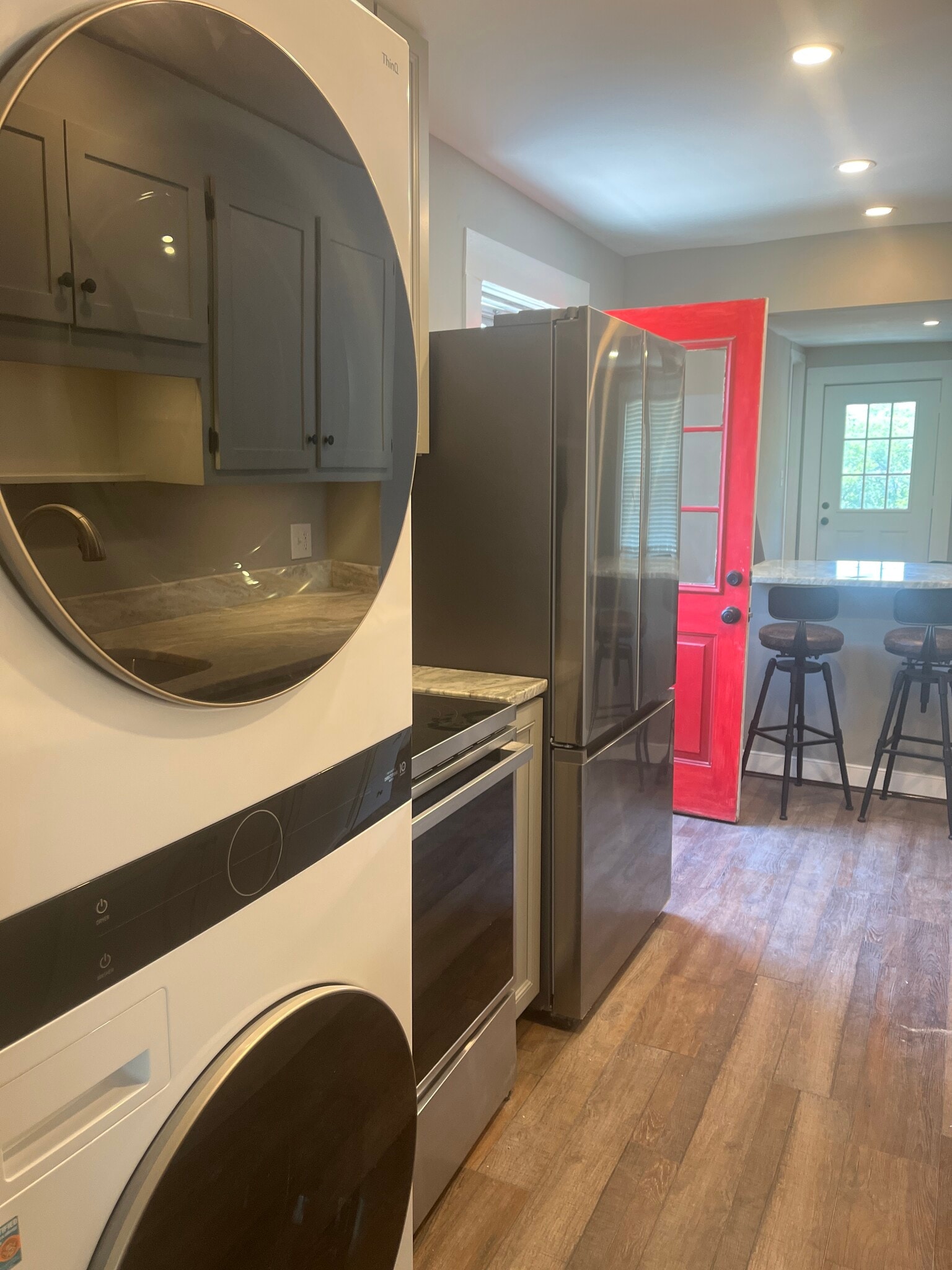 Building Photo - 110 Front St