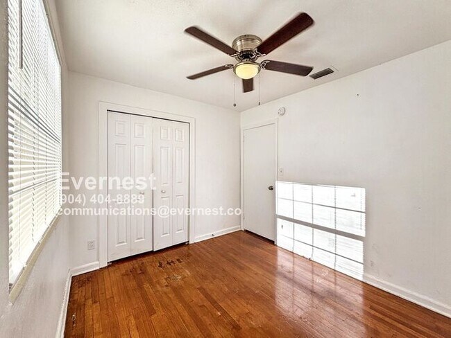 Building Photo - 2527 Blueberry Ln