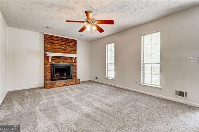 Building Photo - 8292 Blackfoot Trail