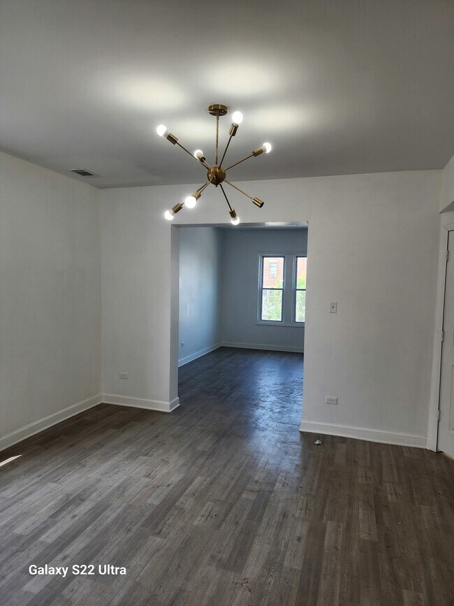 Building Photo - 8909 S Houston Ave