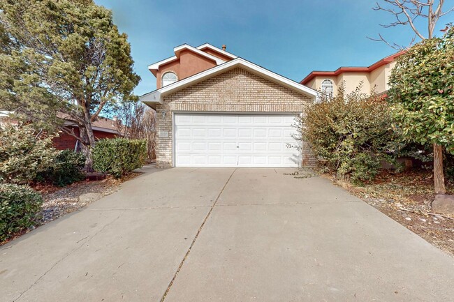 Building Photo - FOOTHILLS 3/BD 2.5/BA 2-STORY