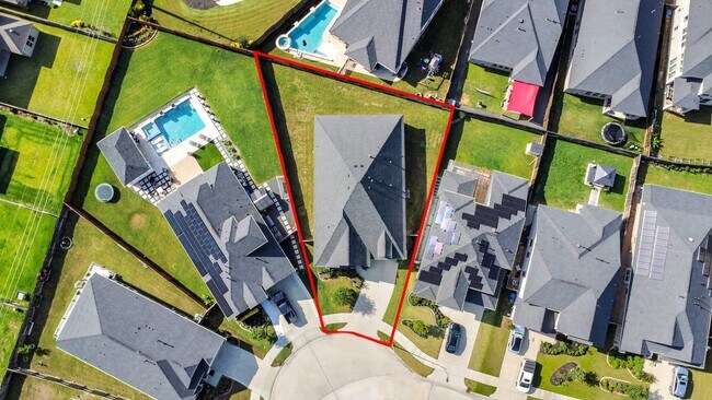 Building Photo - 28646 Monarch Cliffs Dr
