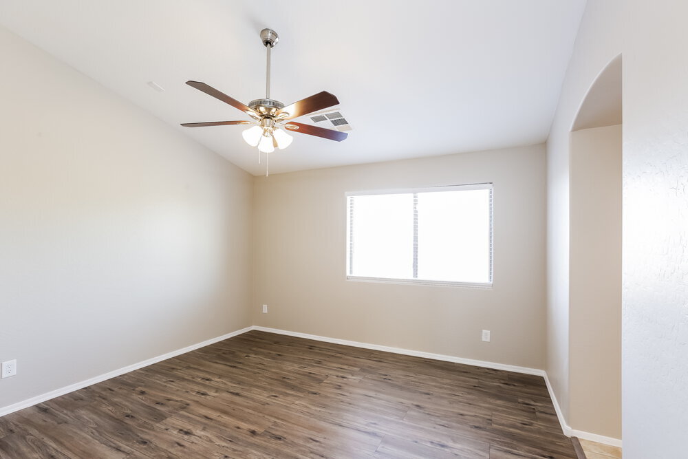 Building Photo - 6216 S 52nd Dr