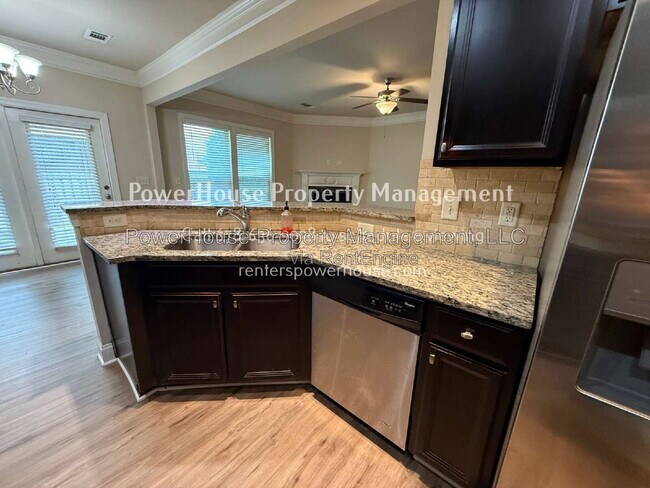 Building Photo - 1045 Township Cir