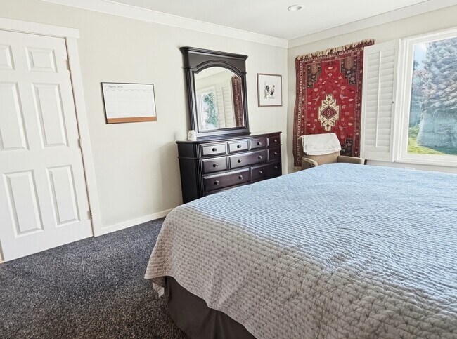 Building Photo - 48983 Canyon Crest Ln