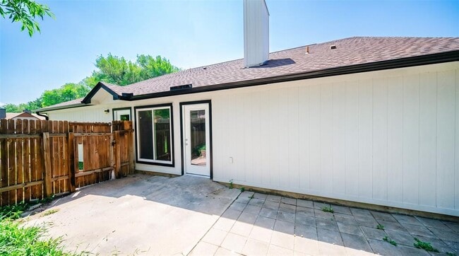 Building Photo - 339 Fantail Loop