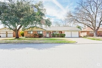Building Photo - 5313 Susan Lee Ln