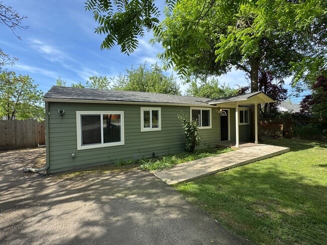 Primary Photo - 3 Bedroom House off Coburg Road