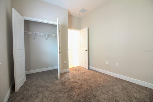 Building Photo - 6269 Great Bear Dr