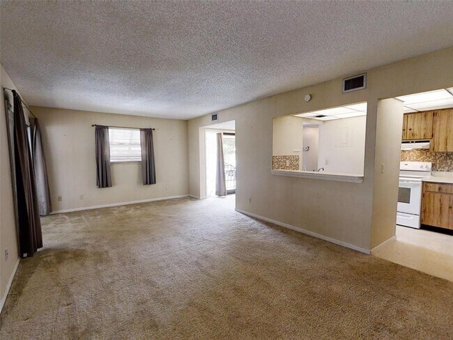 Building Photo - 190 Hickory Woods Ct