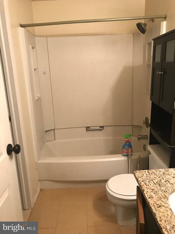 Building Photo - 8320 Brookvale Ct