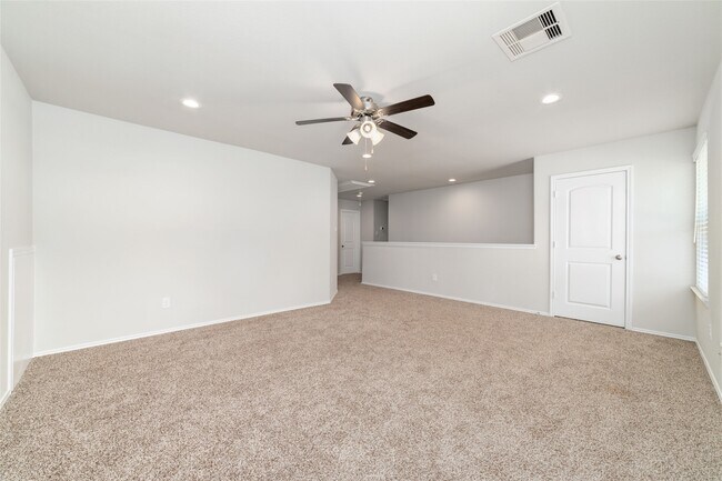 Building Photo - 16451 Rosary Pea Pl