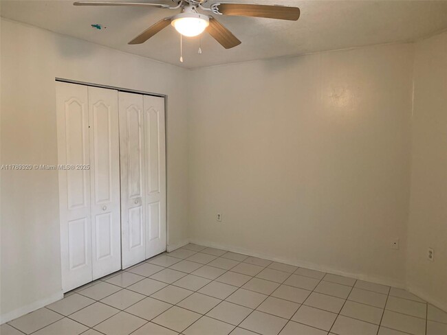 Building Photo - 9631 SW 138th Ave