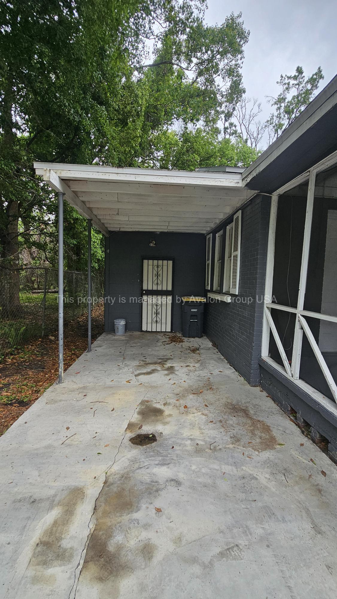 Building Photo - 2395 Commonwealth Ave