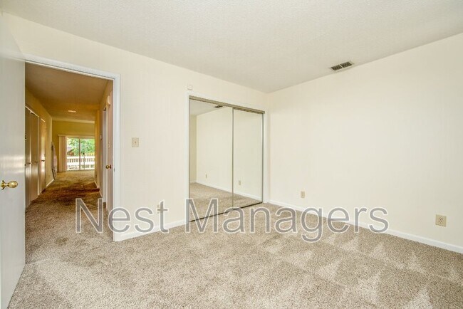 Building Photo - 503 Cypress Trace Dr