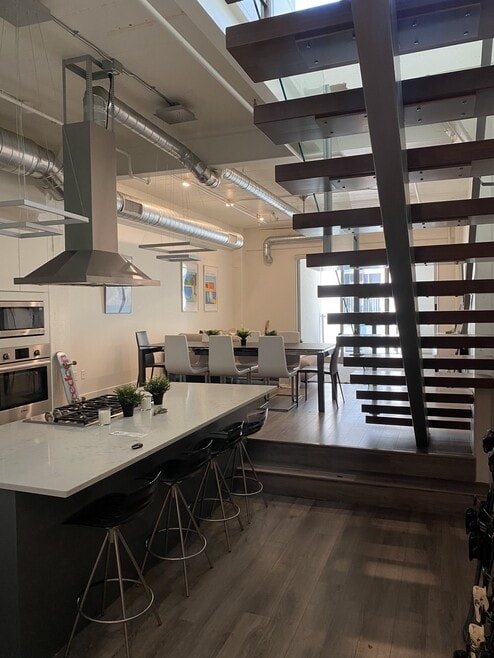 Building Photo - 316 W 200 S