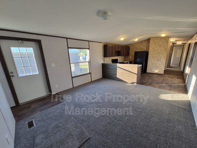 Building Photo - 16225 County Rd 1525