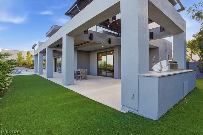 Building Photo - 98 Sun Glow Ln