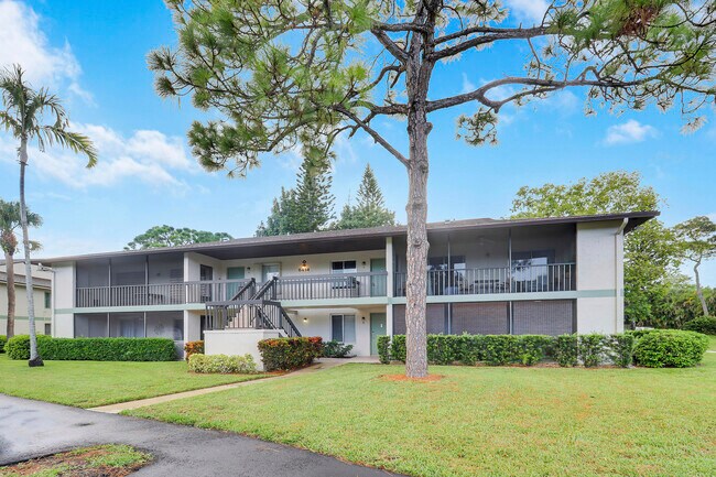 Building Photo - 6414 Chasewood Dr