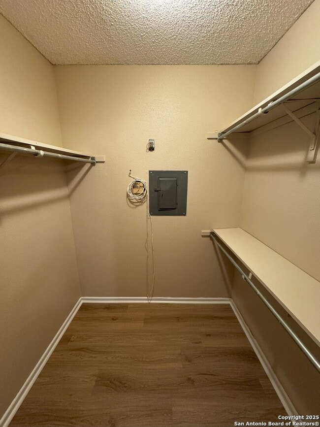 Building Photo - 10955 Wurzbach Rd