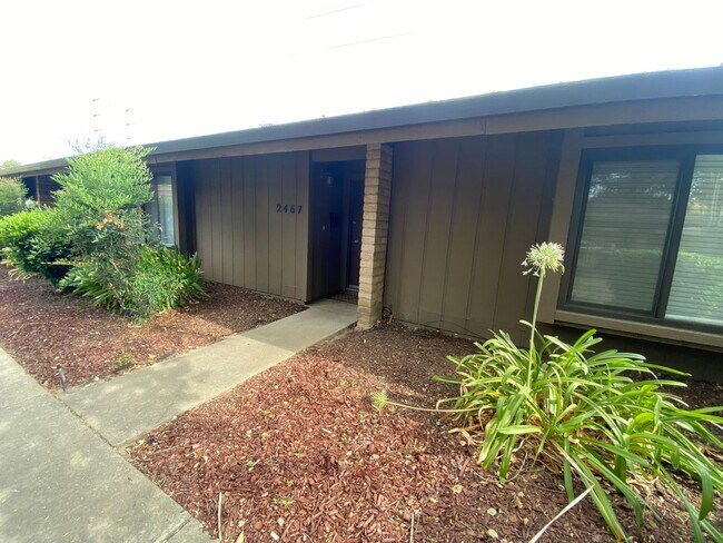 Building Photo - 9746001/45