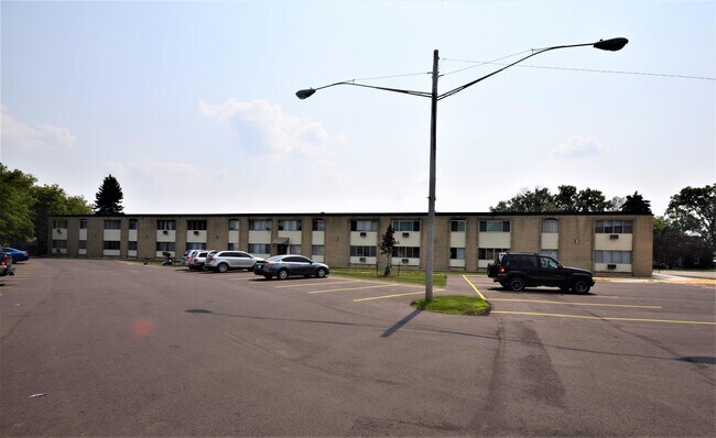 Interior Photo - 1184 Western Avenue