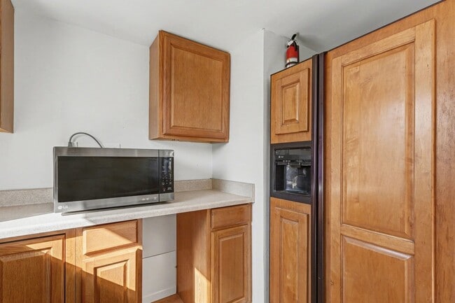 Building Photo - 11064 W Bruns Rd