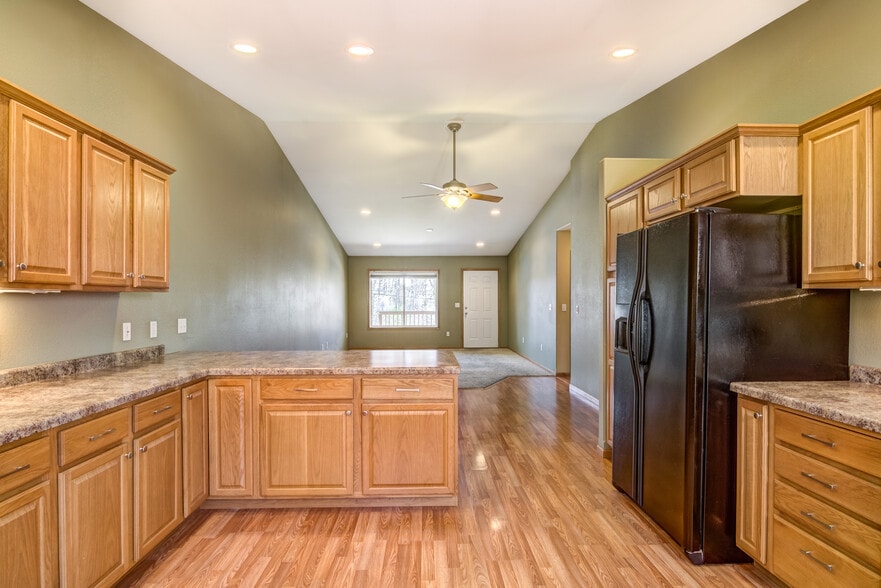 Building Photo - 3904 London Rd