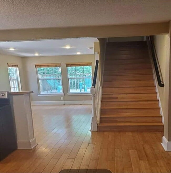 Building Photo - 120 N Washington Ave