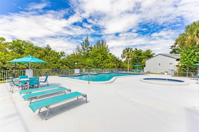 Building Photo - 19440 NE 26th Ave