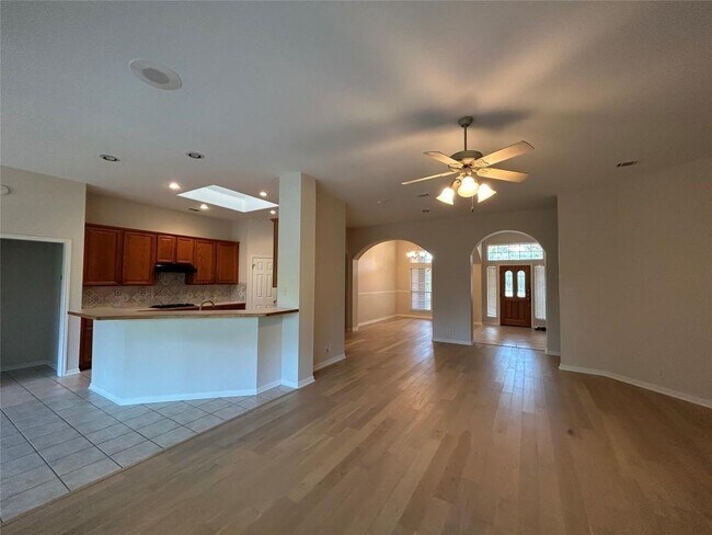 Building Photo - 5356 Magdelena Dr