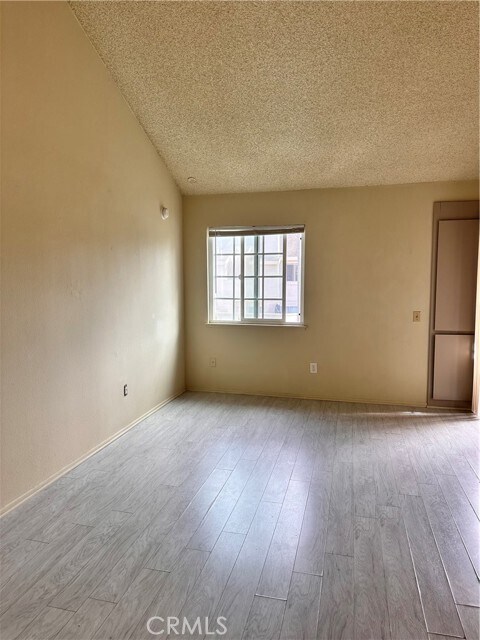 Building Photo - 17092 Lynn St