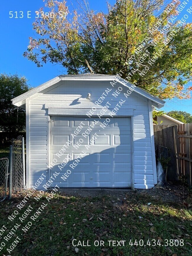 Building Photo - 513 E 33rd St