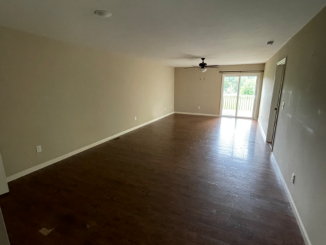 Building Photo - 228 Vanover Ln