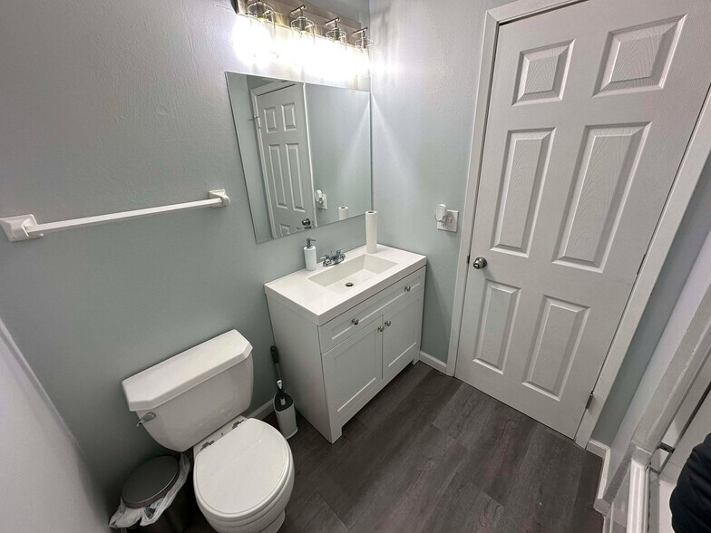 Building Photo - 4405 Meachem Rd