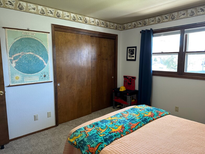 Building Photo - 4311 N Harrison Ave