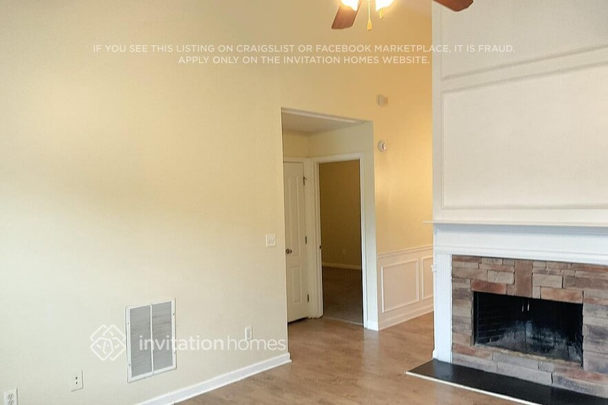 Building Photo - 400 Upson Ln